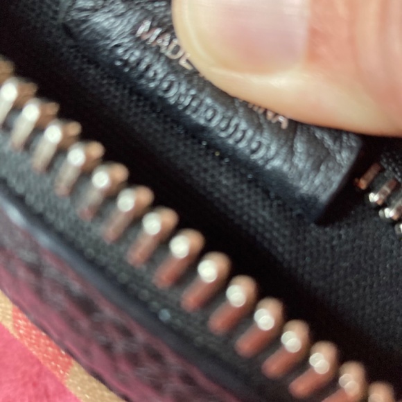 Authentic Burberry Crossbody - Picture 4 of 5